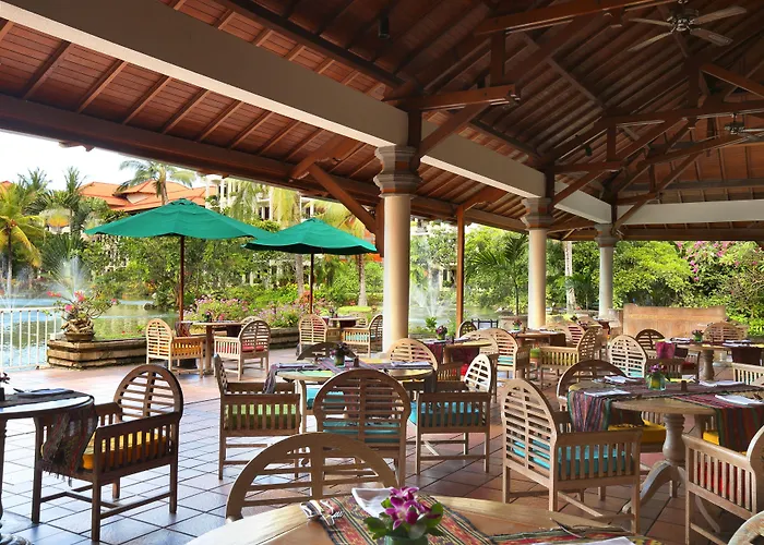 The Ayodya Palace Resort 5*
